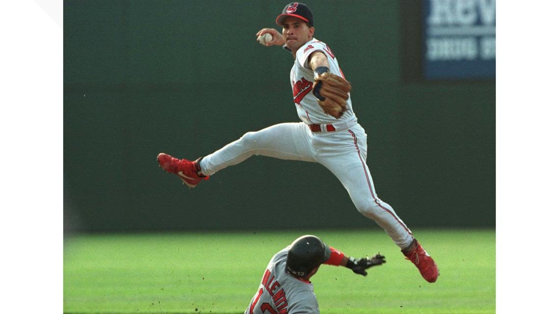cmblester72's tweet photo. @OleTimeHardball Omar Vizquel. https://t.co/w6UFAcoVoD
