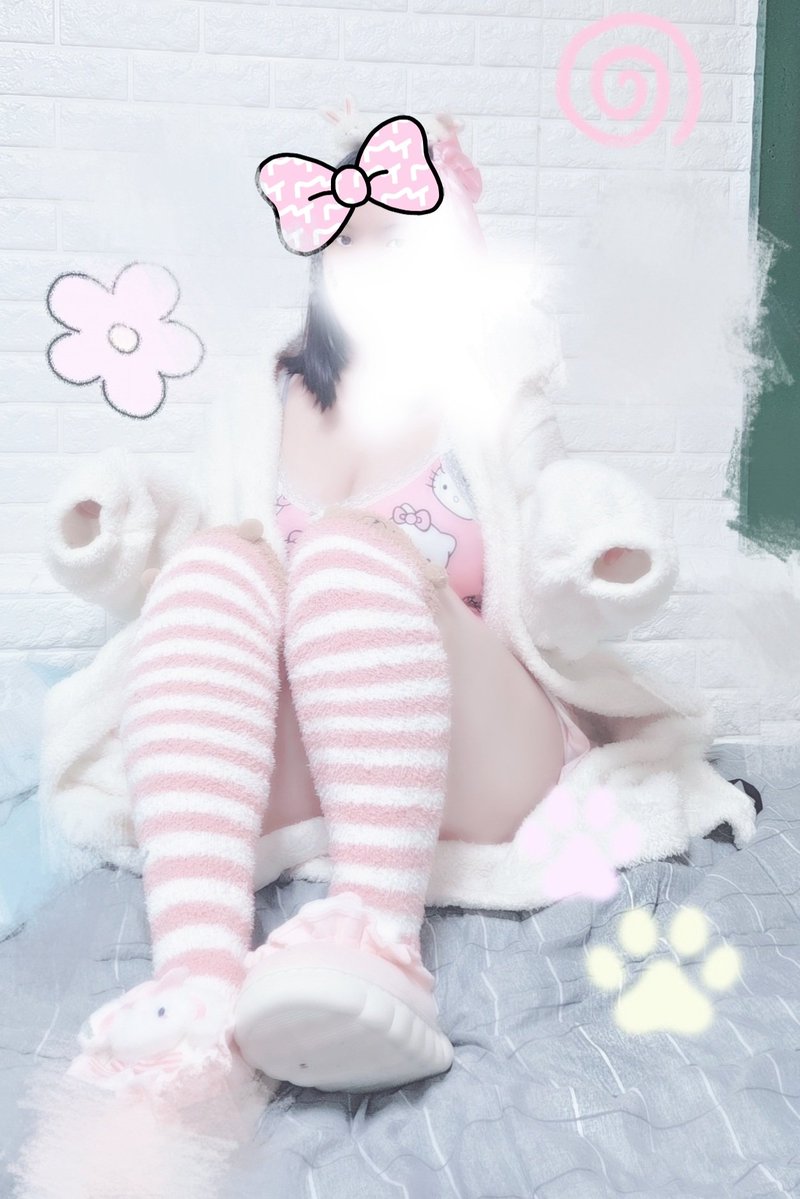So_en10's tweet photo. 기요미 소미🎀🌸 https://t.co/W4nASnVWI1