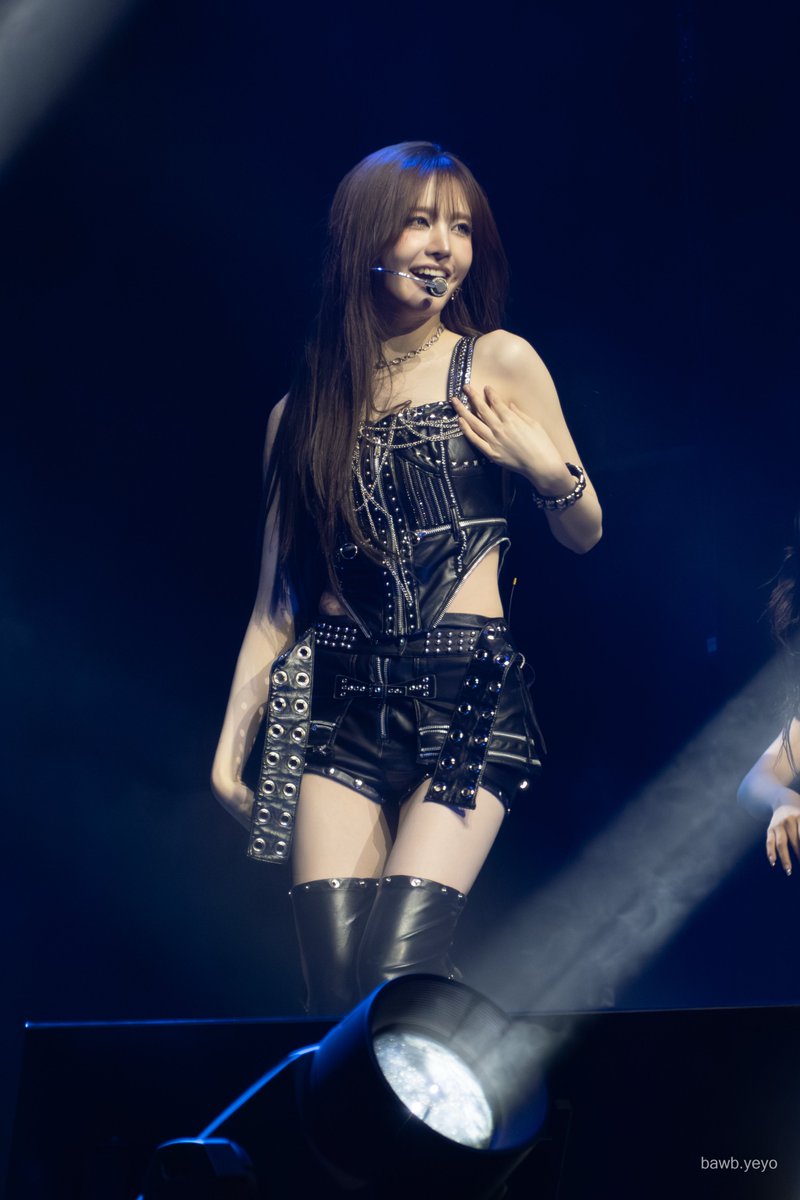 bawb_yeyo's tweet photo. 260725 - IVE “SHOW WHAT I AM” World Tour Newark

#LIZ #IVE #리즈 https://t.co/AduvXf7Y7n