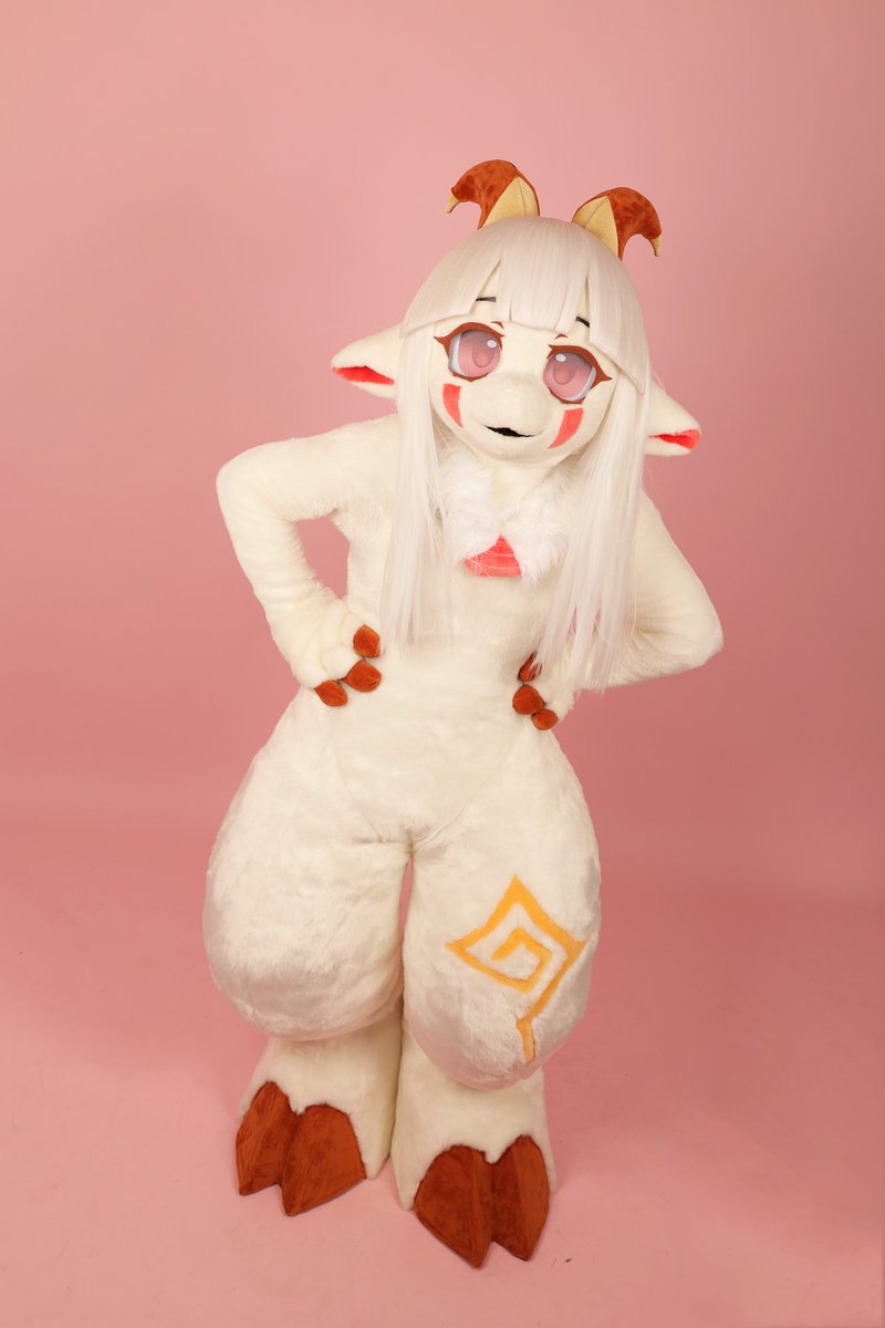 lucky_9994's tweet photo. ✨Design complete!
Meet Selene, a little goat from the northern grasslands!
#furry #fursuit https://t.co/u0Tb4MU585