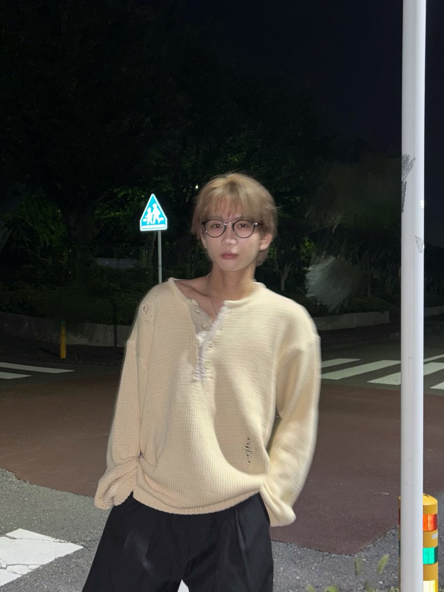 BANGERS_MANATO's tweet photo. 今年は涼しい夏で最高🌻
みんなはどんな夏を過ごしてますかー！💭 https://t.co/xBRtBcINvy