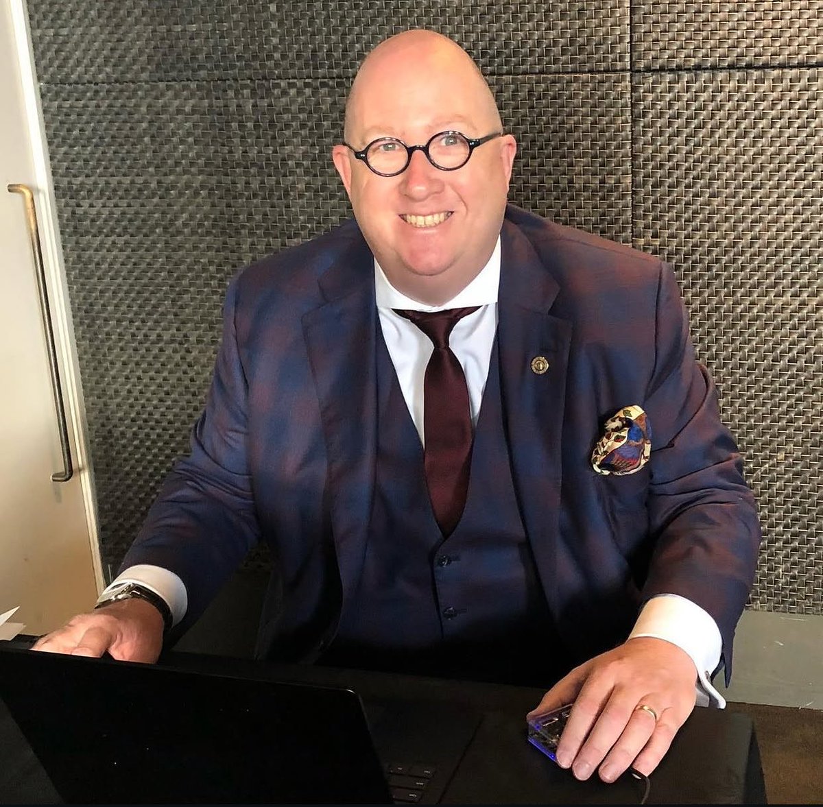 distgmAndrew's tweet photo. Need a new friend inbox via +44 7585 867831 https://t.co/zdQ21xgicB