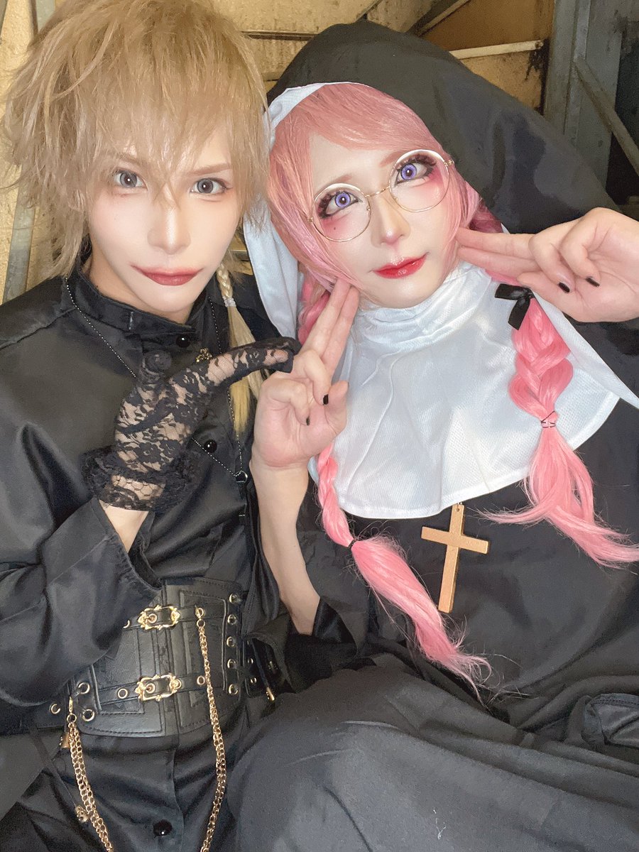kr1216_hiyori's tweet photo. 創真生誕お疲れ様でした🎂
久々なので緊張した！！幸村くんと写真撮った👍
メンバー皆と撮りたかったけどバタバタでした😵‍💫
みんなと会えたし、メンバーと仲良くなれたし、知らない創真が沢山見れたので良き一日！
創真おめでとう🎊 https://t.co/cjQOtkBxWl