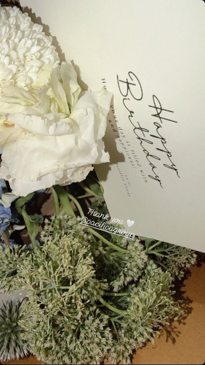 bodyguardchuu's tweet photo. YSL: "Dear Milk, I wish you a very happy birthday."
CK: "Dear Milk, Happy birthday! Wishing you all the very best on your special day &amp; always. 
Your friends at Calvin Klein"

MILK GETTING LOVE FROM YSL, CK &amp; PACIFICA GROUP 🥰💚

#MilkPansa #มิ้ลค์พรรษา https://t.co/GOxjlfo0dZ