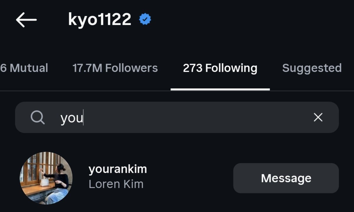 hyekyots's tweet photo. Will #SongHyeKyo be joining Bottega Veneta soon?

She's been wearing BV a lot lately, and now she's started following the brand's creative director, Louise Trotter, as well as South Korea's fashion and public relations professional, Youran Kim.

Something might be coming... https://t.co/zsoiIPoObU