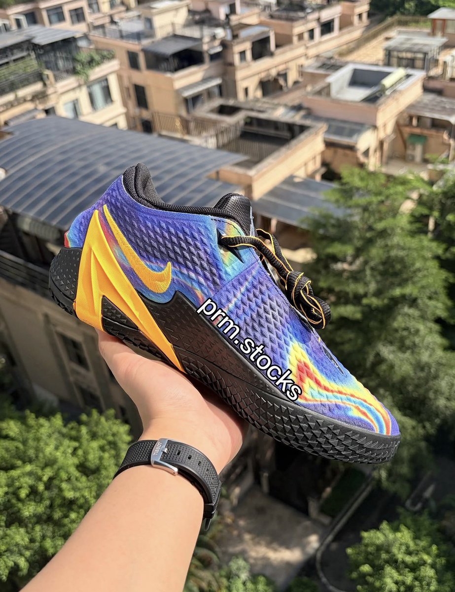 ComplexSneakers's tweet photo. Early look: Nike Ja 4 “Thermal Energy” 🌡️

📸: (IG) prm.stocks.01 https://t.co/ABmMy1knTH