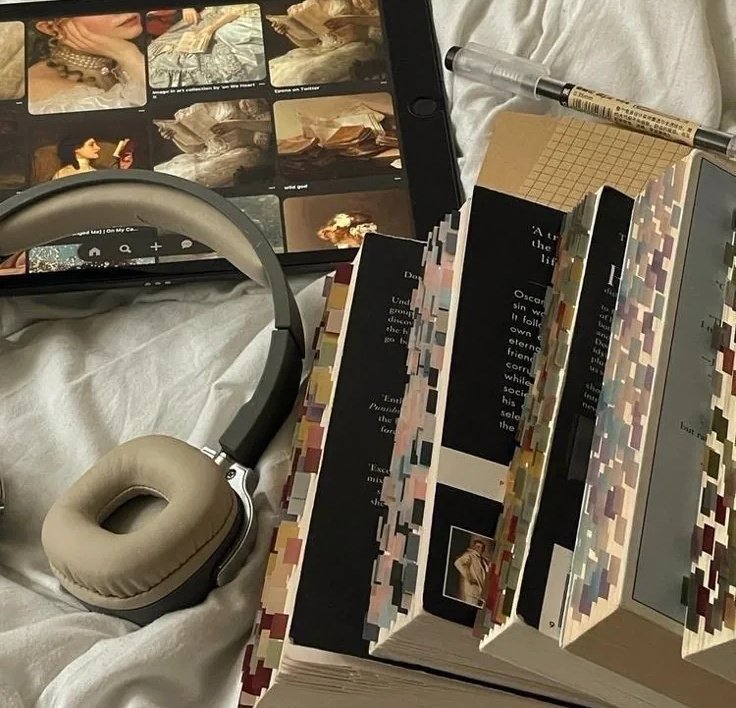 islaboards's tweet photo. Books change the way you perceive the world.>>> https://t.co/7VQOeffEed
