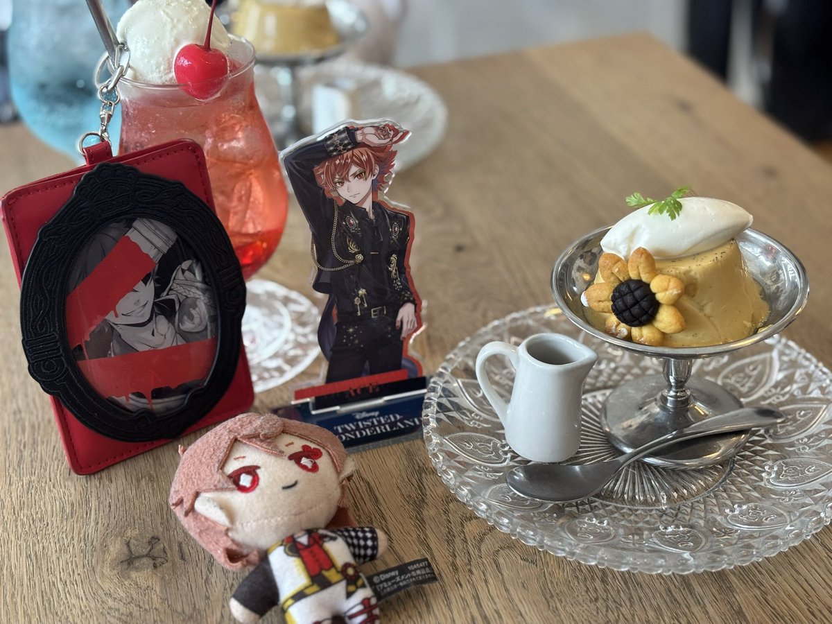 mochimo1102's tweet photo. @kon_peki 池袋のカフェなんだけど、SUNNY DAYS pudding cafeってとこめっちゃ可愛くて良かったよー！！！
めっちゃﾂｽﾃの写真なんだけどこんな感じ！ https://t.co/A6nnNB3SXD