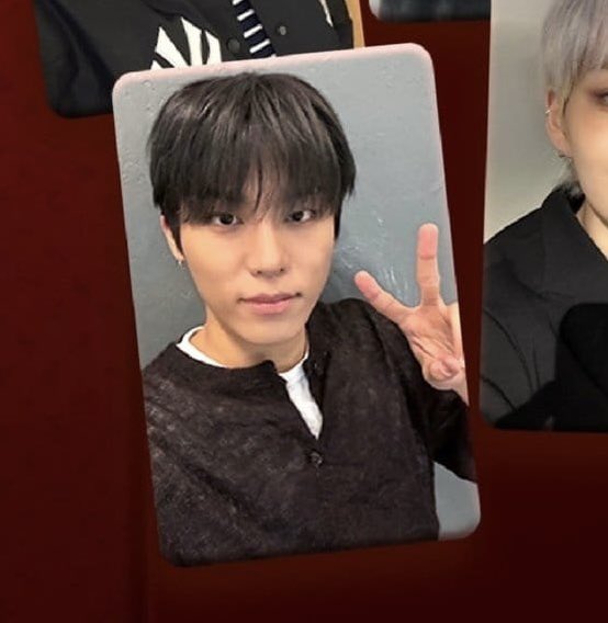 4biw3's tweet photo. wts fiesta x treasure special release

jeongwoo + doyoung + 8 sosis + pc v2 selfie treasure = 80k
dom jabar, co via 🍊

#teumejual jeongbby dowoo 🐺🐰 https://t.co/eCNrNDF128