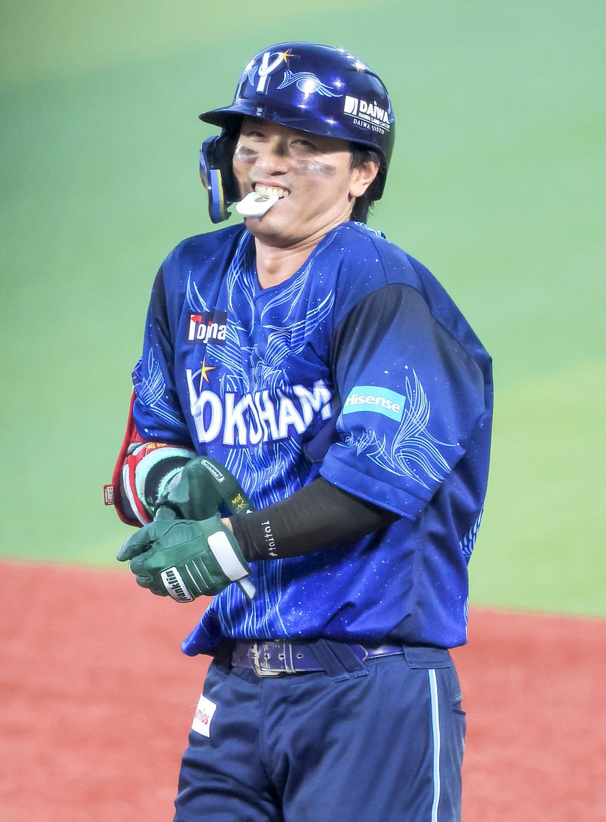 fumi_bay's tweet photo. 2026.08.06 横浜スタジアム

⭐️🪶

#関根大気 選手 https://t.co/kkFjS9sKTc