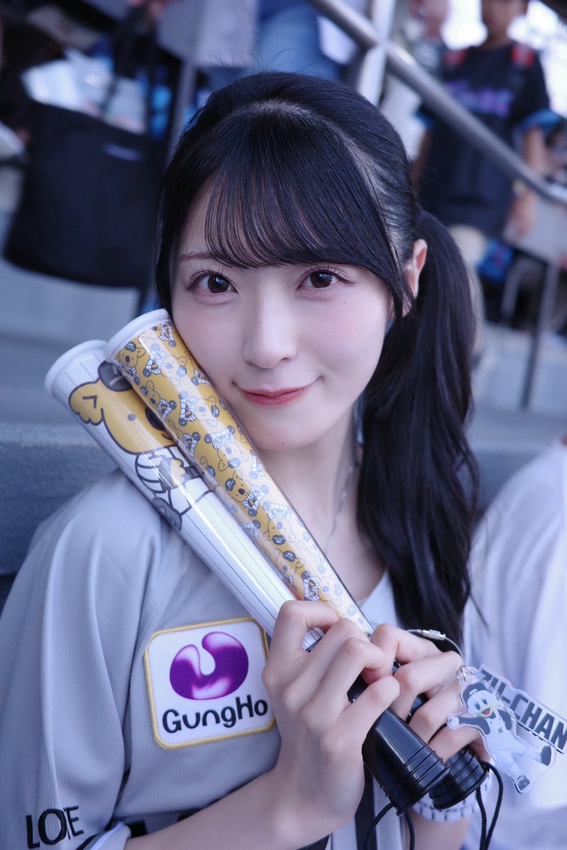 airi_sato0624's tweet photo. 日曜日、楽しみだね⚾️🖤⋆͛*͛ https://t.co/qlRnFHgVRA