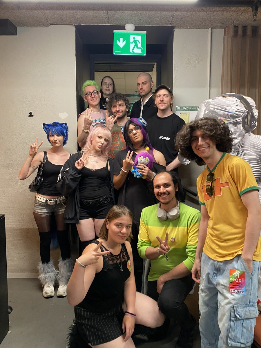 cocoaposie676's tweet photo. @ TLT Fållan Stockholm 08.03
Thank you @LivingTombstone for an amazing night and letting me support such an inspiring band.

a big shoutouts to my crew and friends who showed up and supported me all the way, you guys were amazing!

Photos by @tavt4vii , video by @ChangoKnight https://t.co/N0eBcVGHzT