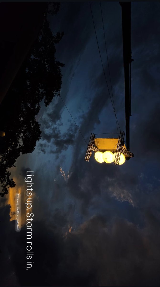 KingJrNTR's tweet photo. Lights up. Storms rolls in. 🌪️🔥🐉

#Dragon @tarak9999 https://t.co/a6wbLEdLIT