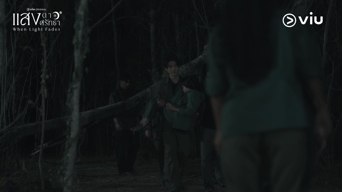 SaengDaoSeries's tweet photo. แค่เด็กคนหนึ่ง... แค่กำลังเดินไปหาชีวิตใหม่เองนะ 🥺💔
โหดร้าย โหดร้ายเกินไป..... 
#WhenLightFadesEP7 https://t.co/SKDtgoPcxo
