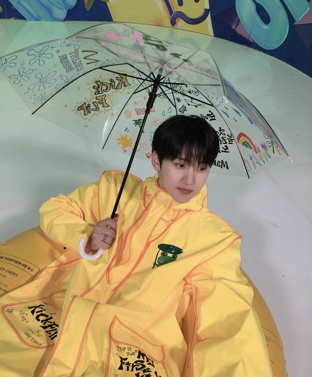 devil_frogg's tweet photo. 탐라에 병아리 돌아다녀요 https://t.co/HkDqskt7Oi