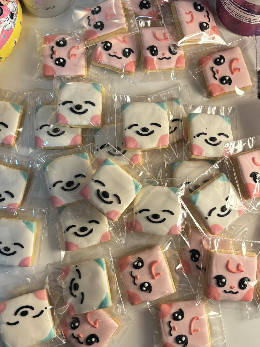 mumileely's tweet photo. กองทัพม้ากกกกขอเจ้าตัวกินก่อนน้า>< https://t.co/Kp3MPwoNMc