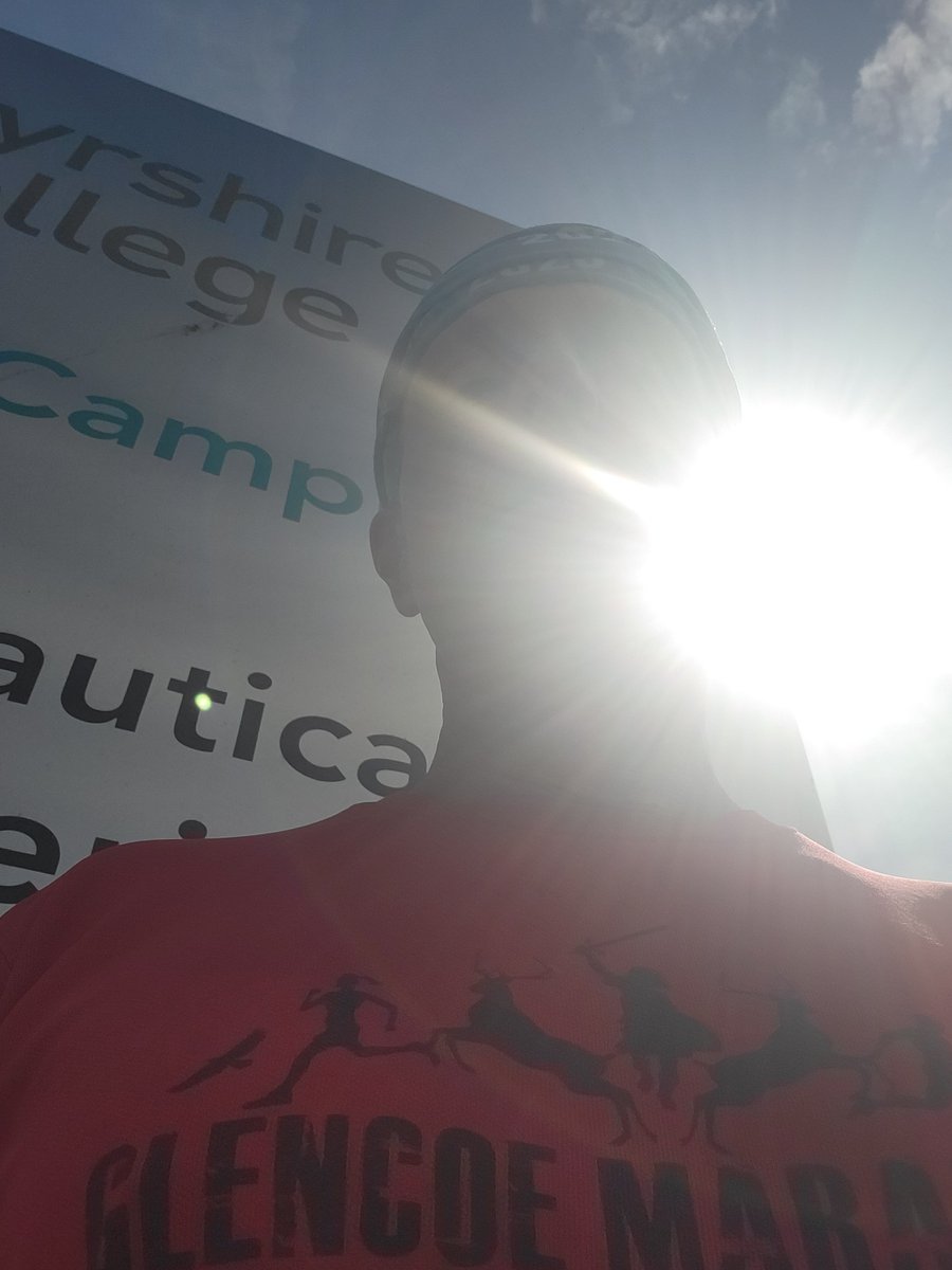 Michael61723036's tweet photo. Another one done #trailrunning #lunchtime #training #northerntraverse https://t.co/ZQaEKd7elX