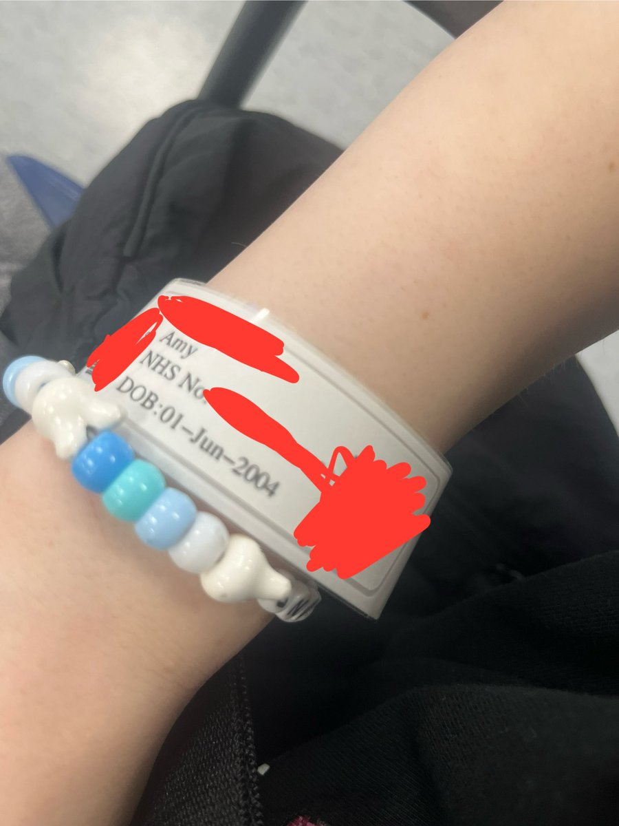 BnuuyUK's tweet photo. Sorry my posts have been kinda shit lately, I’ve been quite ill and my life has been spirally really hard. I’m dealing with a lot right now, recently getting out hospital and I’m kinda realising that I need to start working on myself and figuring out and doing the things I love. https://t.co/ojQKfcUAQW