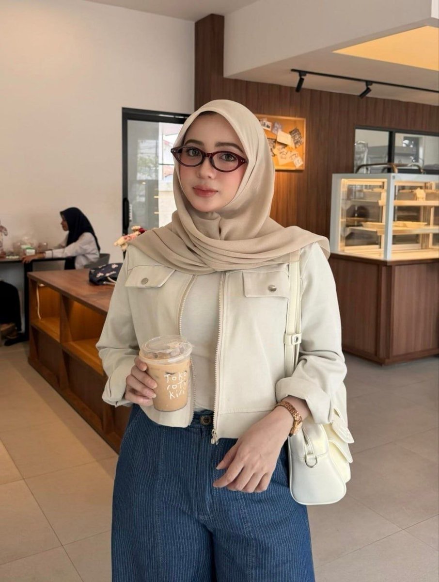 sveirus's tweet photo. TOP FULL VIDEO VIRAL INDO TERBARU BOKEPLOKAL📛

1. Amaliamutia
https://t.co/sZA3b2MiSo

2. Cut Salwa Viral Aceh
https://t.co/r4vtC774WV

3. Banyuwangi Viral
https://t.co/miQpHCVP2W

4. Gekdiah Viral Bali
https://t.co/lyjIJVLv2D

#viralvídeo #virałpost https://t.co/Eill5hgqcP