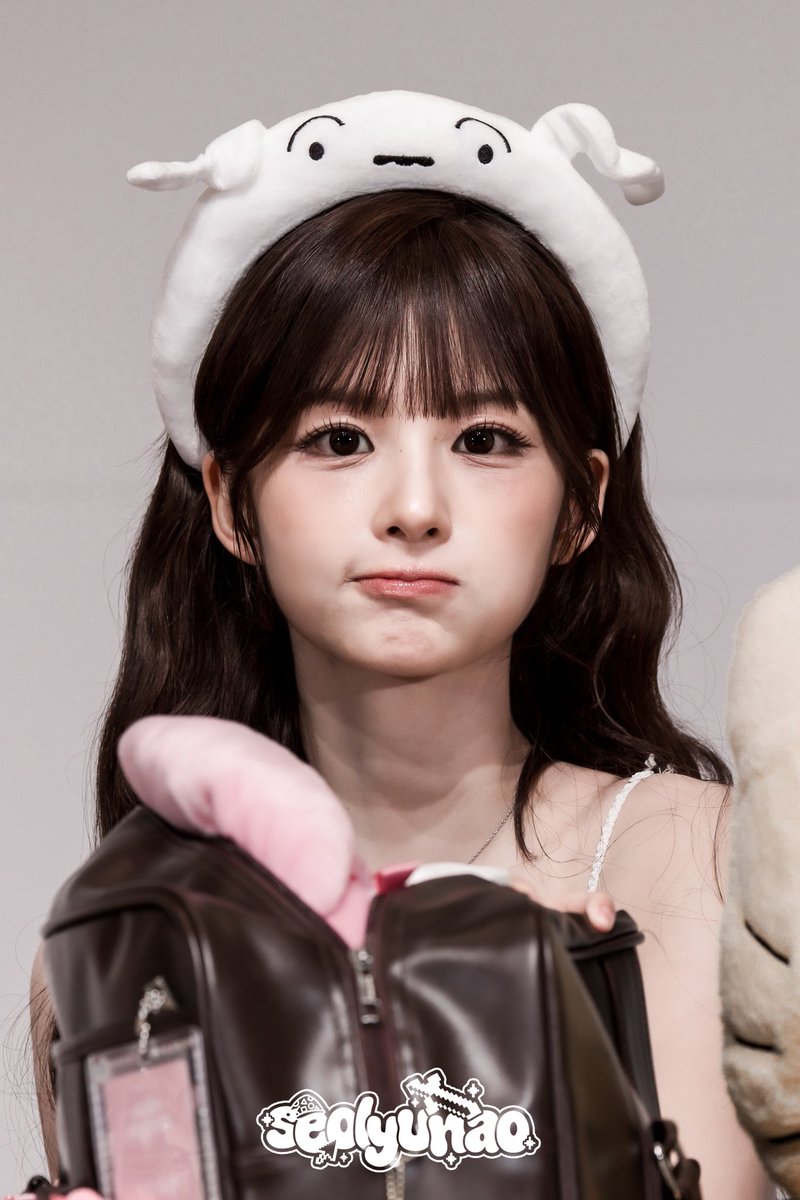 seolyunao's tweet photo. 260806 MS Fansign in Tokyo🐰🫤

#NMIXX #엔믹스 
#NMIXX_WORLDTOUR_ZEROFRONTIER 
#SULLYOON #설윤 https://t.co/3YqRZgvYiQ