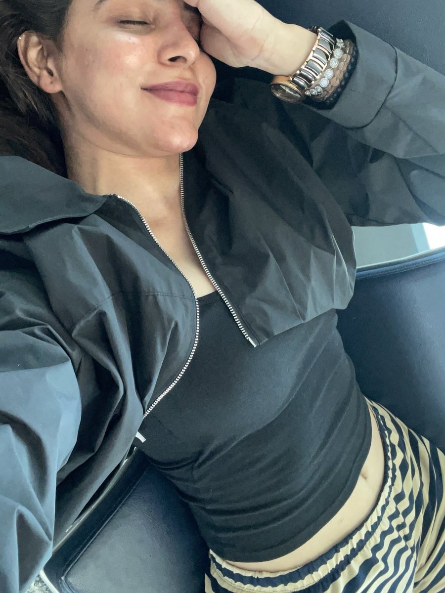 Weekendvibes_'s tweet photo. Divya Bharathi 🥰
#Divya #DivyaBharathi https://t.co/j5wGB5hxSc