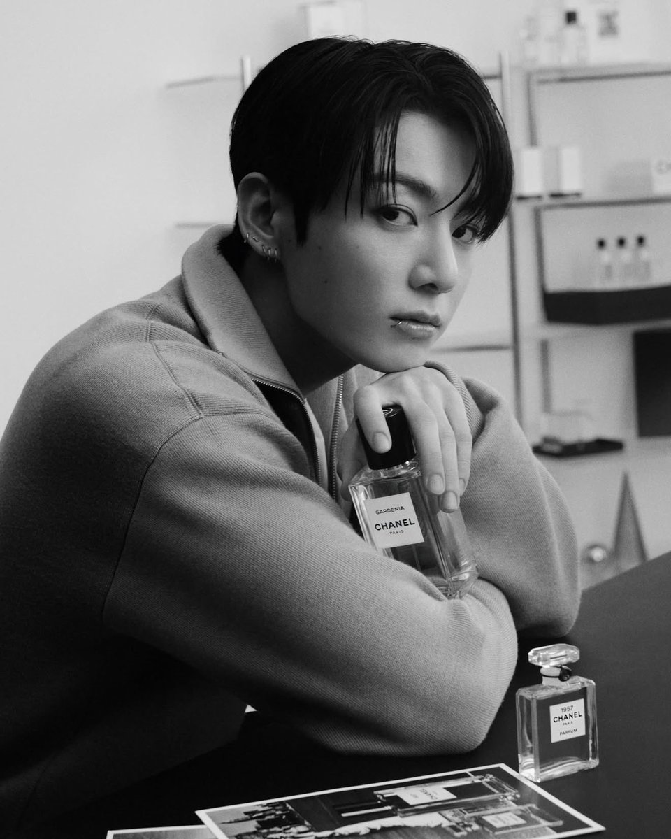 TheePopCore's tweet photo. Jungkook looks impossibly handsome and unreal for Chanel Beauty. https://t.co/biIRQ4lrAb