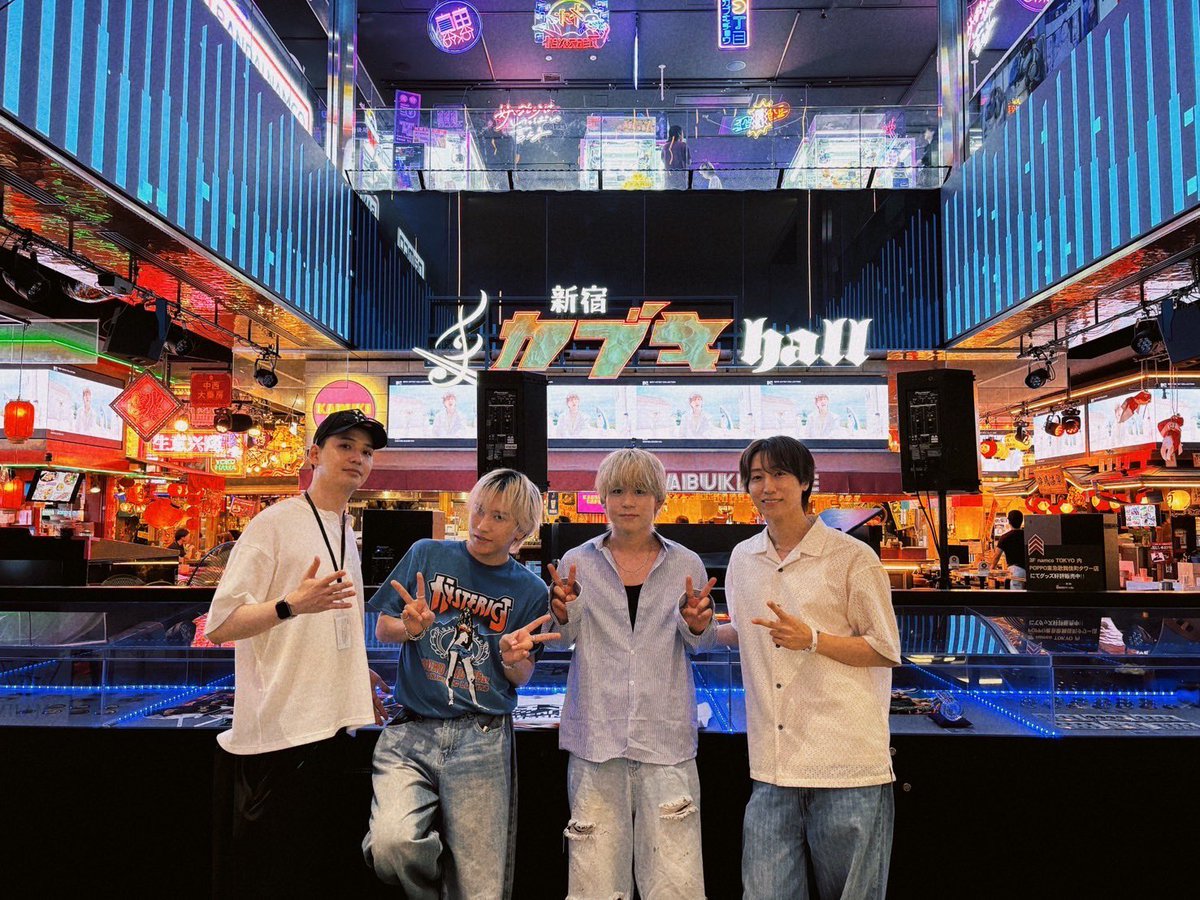 hiraoka_yuya's tweet photo. 2026.08.06 📍歌舞伎町カブキhall

歌舞伎町フリーライブ聞いてくれた皆さん
ありがとうございました!!
いつも素敵な出逢いがあるカブキhall。
今日もジンくんタクヤくんとご一緒できて
楽しかったですー！！

明日は19:00～桜木町ストリート🔥
お待ちしてまーす！ https://t.co/pCkMF77M3g