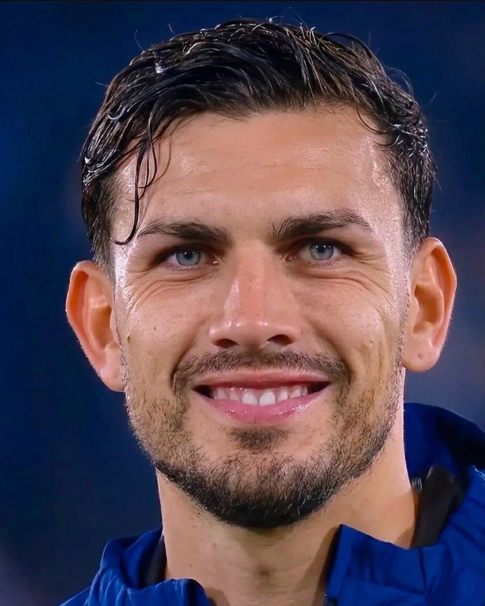 NoodleHairCR7 tweet picture