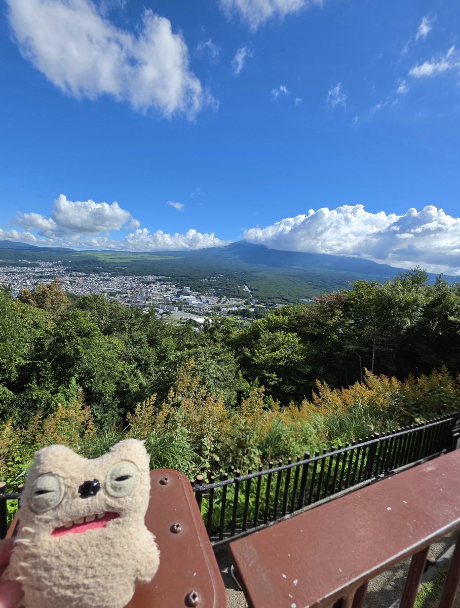 caruco's tweet photo. 富士山(隠れてるけど)と太陽が眩しいぎゃうち

#ファグラーとの生活 https://t.co/Hy6qEV4Slu