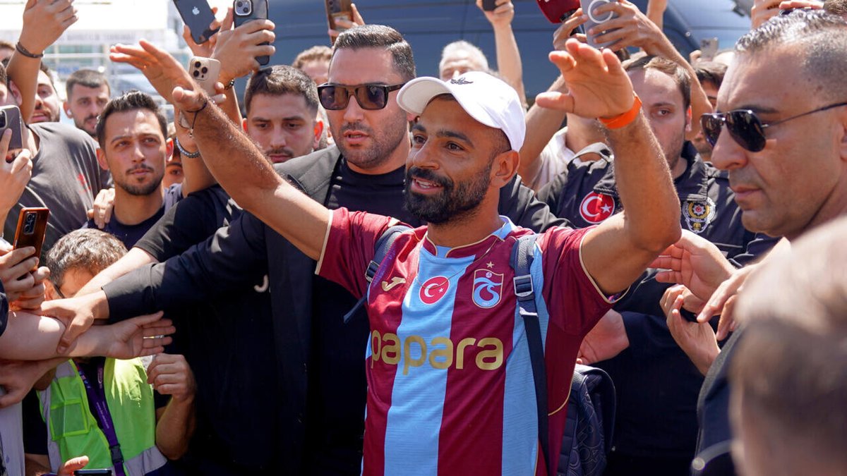 FRANCE24's tweet photo. Egyptian ​forward Salah signs two-year contract with Turkish club Trabzonspor
➡️ https://t.co/erZmZtIW2O https://t.co/HYjifHj83v