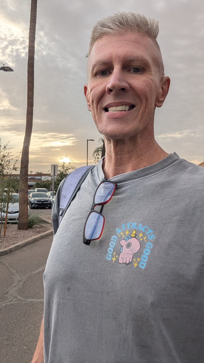 cspychala76's tweet photo. Day 549 of wearing my $UFD shirt every day until we reach a new all time high 🦄💨✨ https://t.co/dc6qXWFsj2