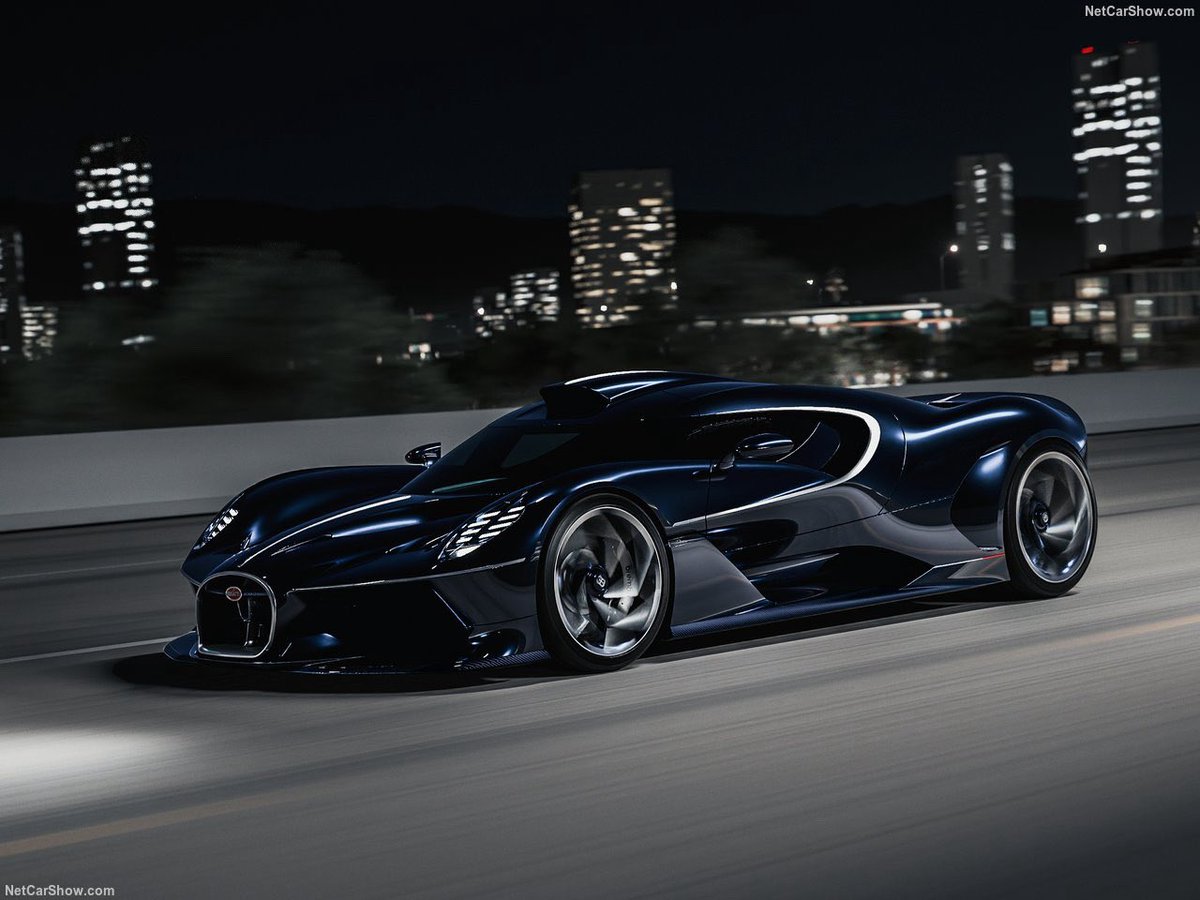 911addict_'s tweet photo. Je sais pas si on se rend compte 

J’ai rarement vu une hypercar aussi désirable. https://t.co/M8G3XOtsWJ