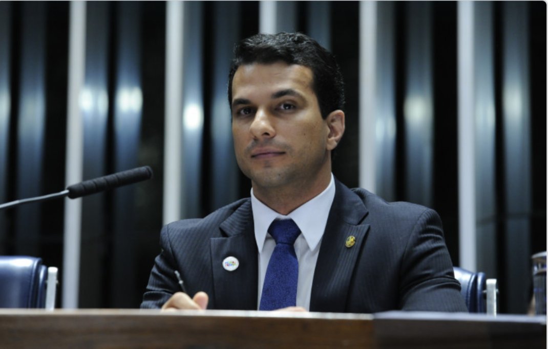PortalBarraria's tweet photo. Urgente: Senador Irajá desiste da reeleição e acusa PSD de excluir seu nome da convenção https://t.co/KApc9QpTW3
