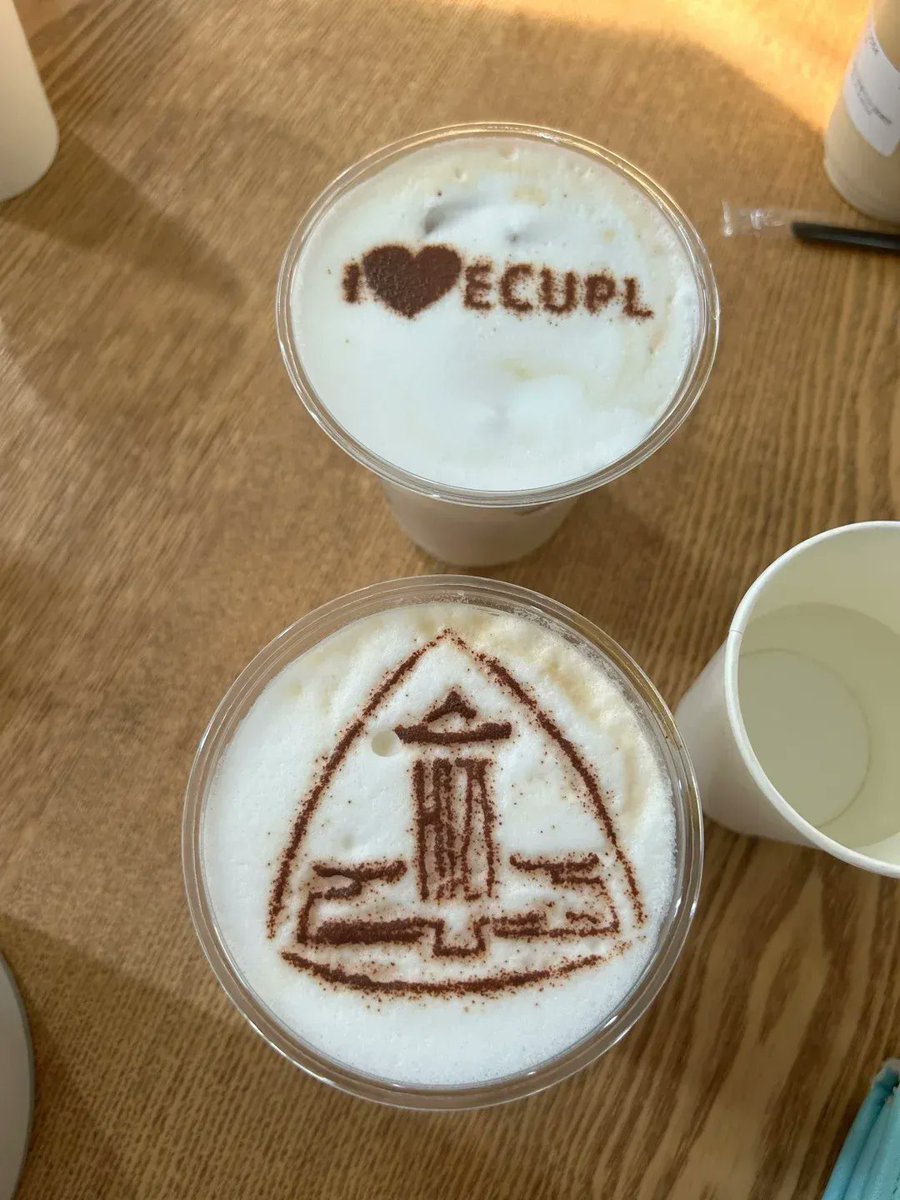 CharlesEdickso1's tweet photo. Hey colleague, quick question—would you be free to help me double-check this report draft tomorrow I’ll grab your favorite iced latte as a tiny thank you!， https://t.co/N6b3f95yIh