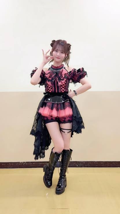 gurasanneki's tweet photo. @RayEqualHitomi @takamatsuhitomi もはやなにもしてなくても美しいです🥰 https://t.co/KWtXZrOLr0