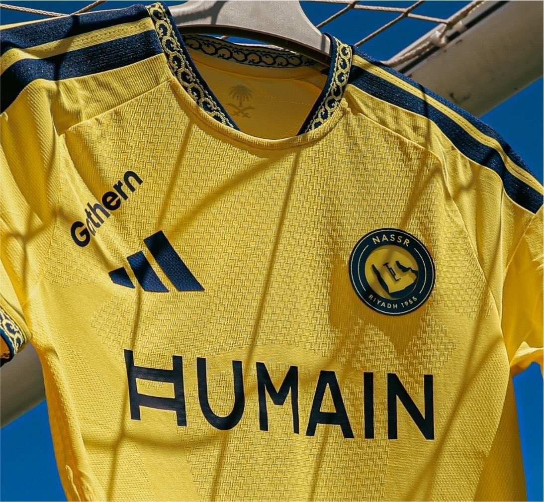 ByanNassr's tweet photo. 🚨🟡 قبل مواجهة الفتح وانطلاق دوري روشن بـ9 أيام، هذا ما حدث في النصر:

❌ رحيل جيسوس 🇵🇹
✅ التعاقد مع أنج 🇦🇺
❌ رحيل بروزوفيتش 🇭🇷
👋 إعارة جون دوران 🇨🇴
👋 إعارة ويسلي 🇧🇷

- وحتى الآن، لم يبرم النصر أي صفقة جديدة. https://t.co/0kLUDq9nRA