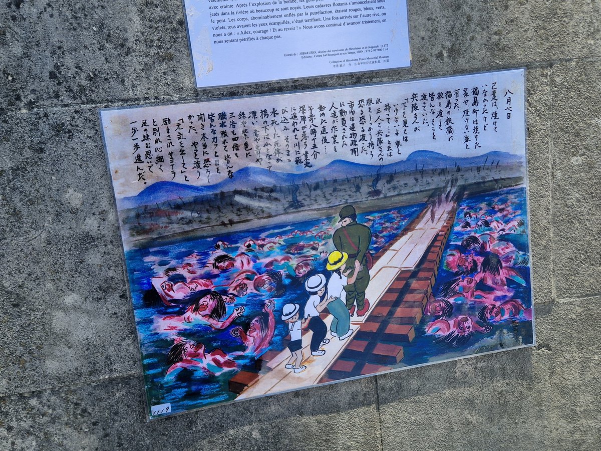 A_Saintoul's tweet photo. Cet après-midi à Paris, hommage aux victimes de #Hiroshima et #Nagasaki organisé par plusieurs associations. 
Les USA n'ont jamais répondu de ces crimes.
Ces dessins faits par des survivants rappellent leur abomination.
Le désarmement nucléaire global doit demeurer un objectif. https://t.co/EiKzw1wxBG