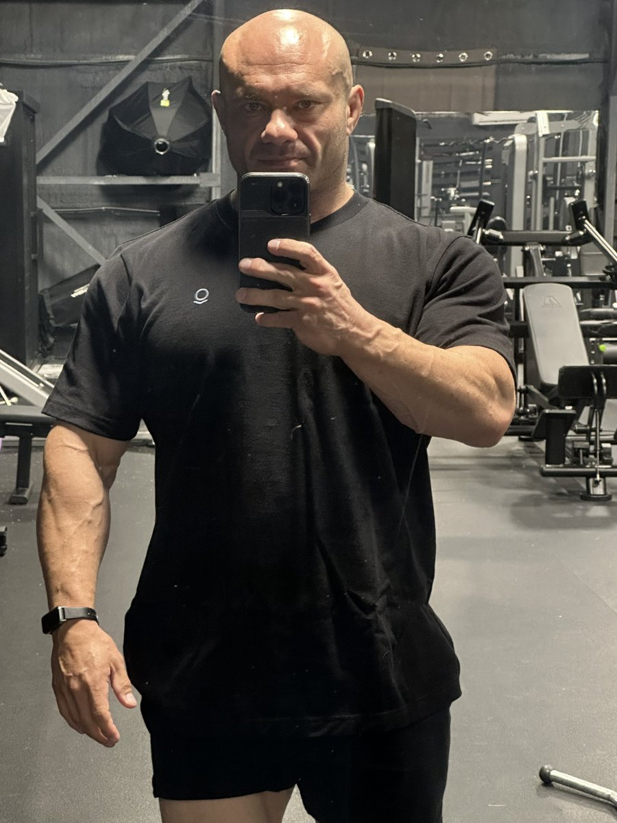 misraetel's tweet photo. Proudly wearing my @PalantirTech swag that @eliano was kind enough to send me! I love the company, the mission, and the philosophy of defending THE GOOD GUYS. https://t.co/1fvoqHN5SY