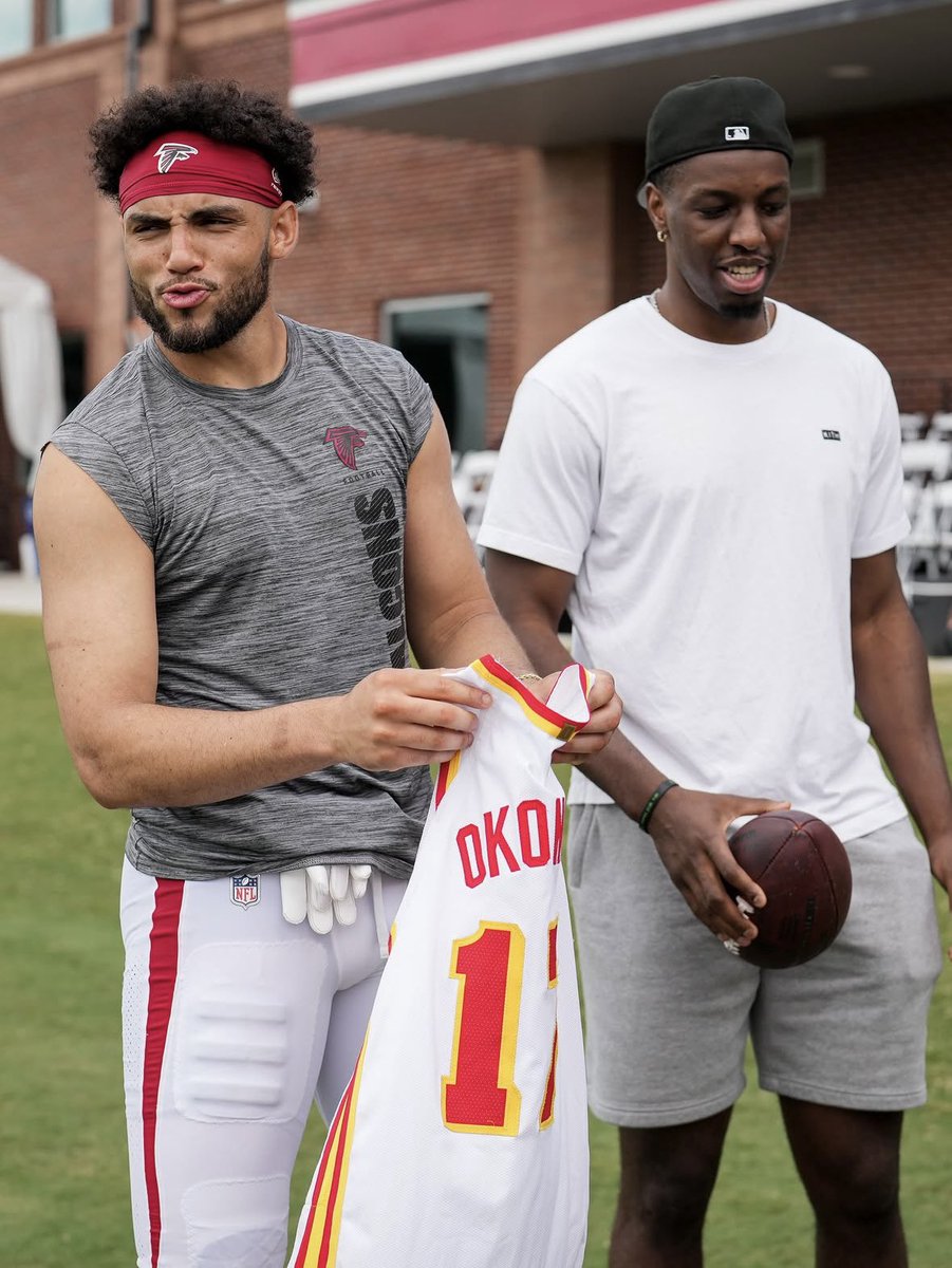 RiseForAtlanta's tweet photo. Atlanta runs deep. 🤝 https://t.co/lJp3wZG3Pw