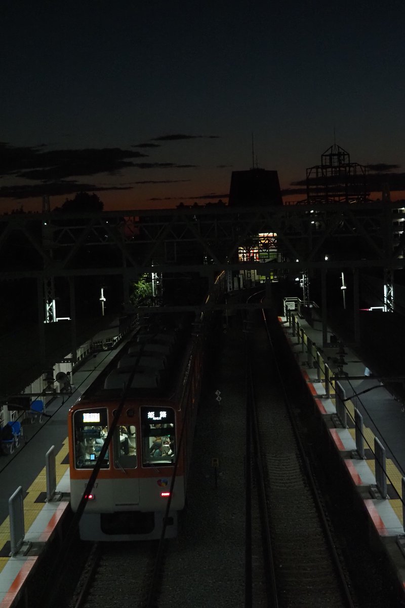 REBLACK11's tweet photo. 残念ながらひと時しかなく、
特急車の時には日暮れが残らず💦
またリベンジです😌 https://t.co/rA4m4R5qFg
