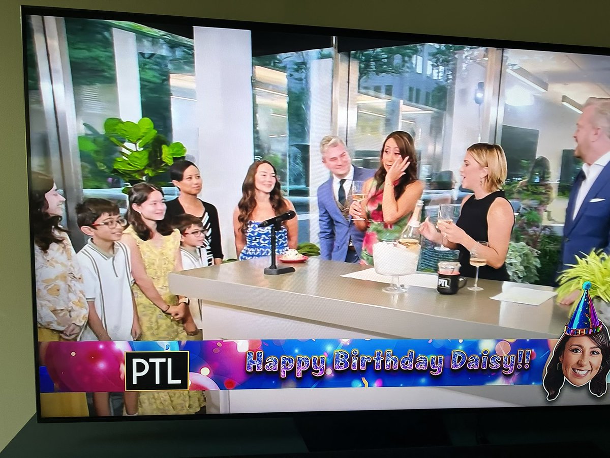DaisyJadeTV's tweet photo. Thank you for my birthday celebration! A huge thank you to everyone behind the scenes who planned every detail and made the morning so incredibly special! 🎉
@PGHTodayLive https://t.co/aqaBqnD03K