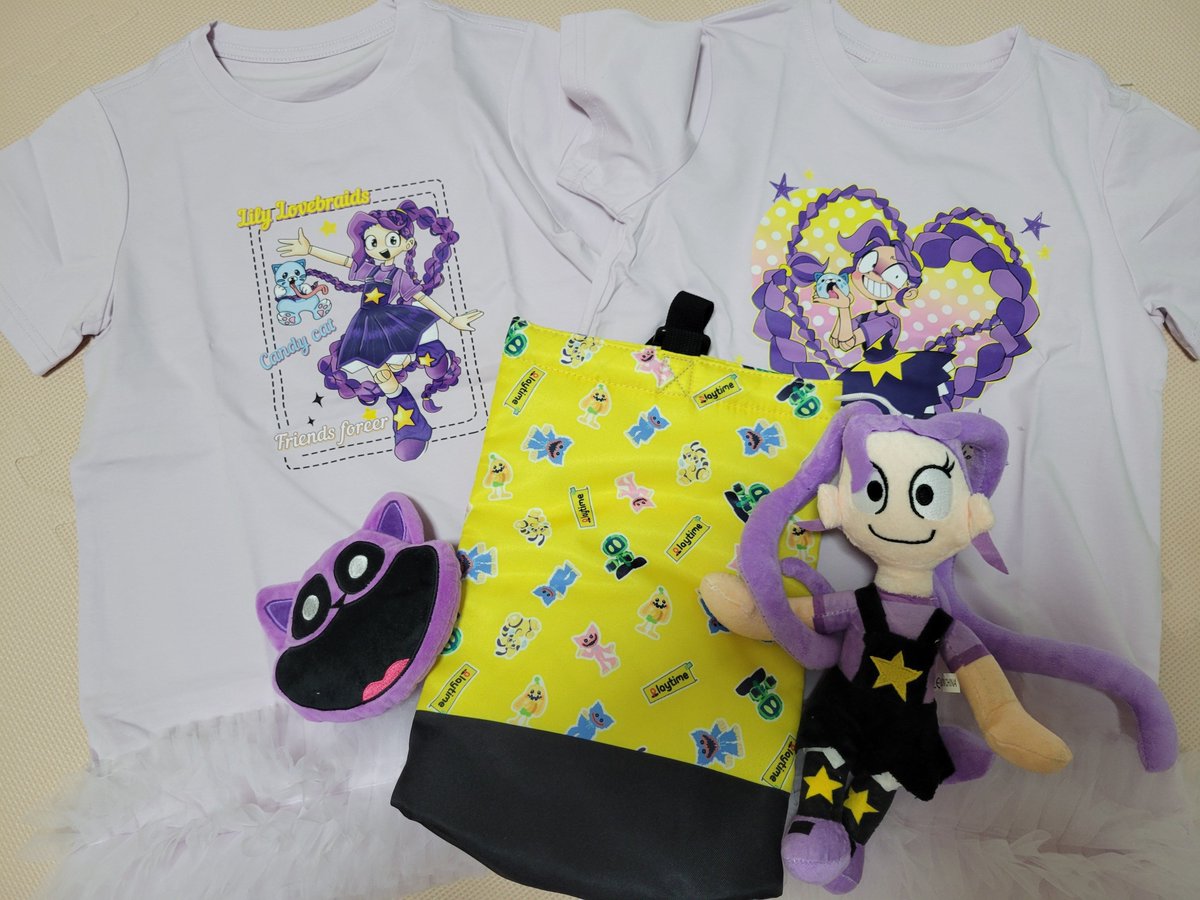 chiichoko0728's tweet photo. 私の母からまた大量のシールと娘さんが好きなキャラグッツが送られてきて、めちゃ大喜びの娘さん✨
良かったねぇ～☺️
バァバ、ありがとうございます🙇‍♀️
そして娘さんがつい1週間前に急にはまりだしたベイブレード…
｢誰にお願いしたらいい？🥺✨｣
って。もう移り変わりが早くて皆困っちゃうなぁ💦 https://t.co/BMzEybxiRL