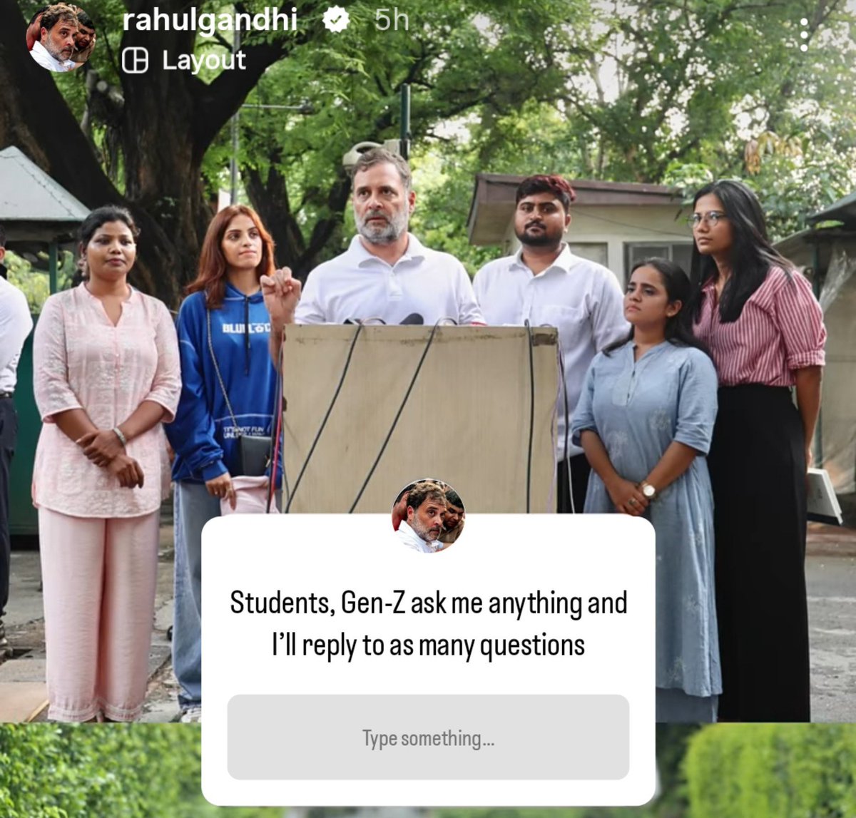 JaikyYadav16's tweet photo. वाह राहुल गांधी जी वाह! 

नेता हो तो आपके जैसा जो हर कमियों से पर्दा उठाए न कि उसे ढक दे और आँख बंद करके अपने सहयोगी का समर्थन करे।

आज राहुल गांधी जी ने  5 घंटे पहले इंस्टाग्राम पर एक स्टोरी लगाई जिसमें लिखा कि 

Students, Gen Z ask me anything and I'll reply to as many questions 

कुछ देर बाद झारखंड प्रोटेस्ट को लेकर राहुल गांधी के पास एक क्वेश्चन आता है जिसका उन्होंने तुरंत जवाब देते हुए कहा कि

"हमारा एजुकेशन सिस्टम पूरी तरह से Collapsed हो गया है और महंगा भी हमें इसे बदलना होगा और हर सरकार को एक्शन लेना चाहिए 

चाहे वो कांग्रेस की सरकार हो या नेशनल सरकार हो या फिर झारखंड की सरकार हो सबको मिलकर इसे बदलना होगा।"