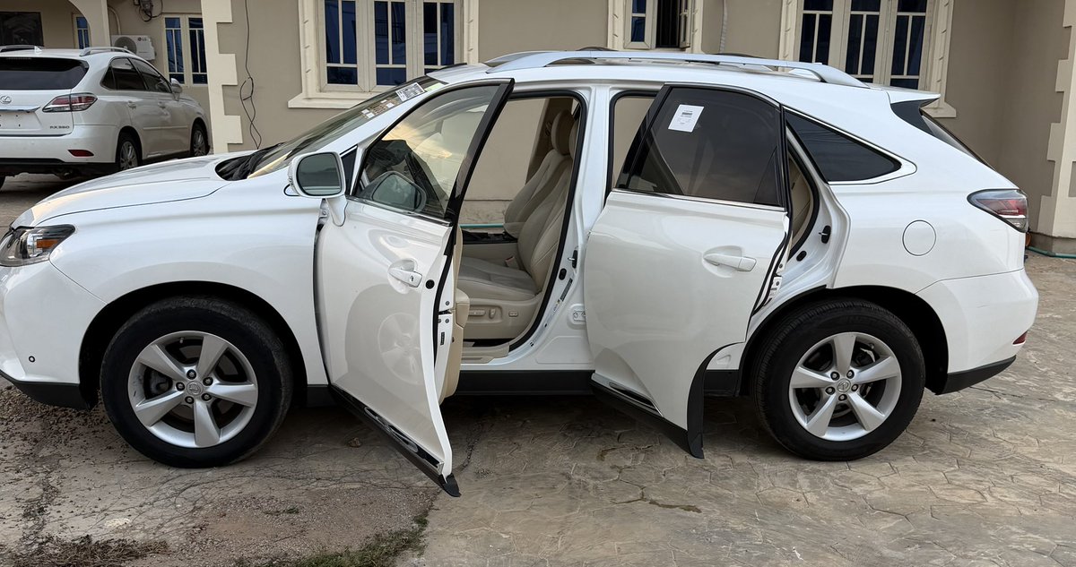 Umarnla's tweet photo. Lexus RX 350 2015 AWD For sale. 

Custom: April 2026

Location: Ibadan 

Price: N24.5m

#CarsForSale #rx350 #lexusrx350 #lexus https://t.co/RMTgenqT3l