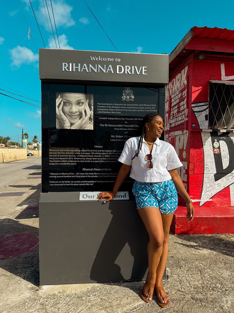 almaasinobi's tweet photo. Visited Rihanna’s childhood home in Barbados 🇧🇧✨ https://t.co/ZoUE0FC80W