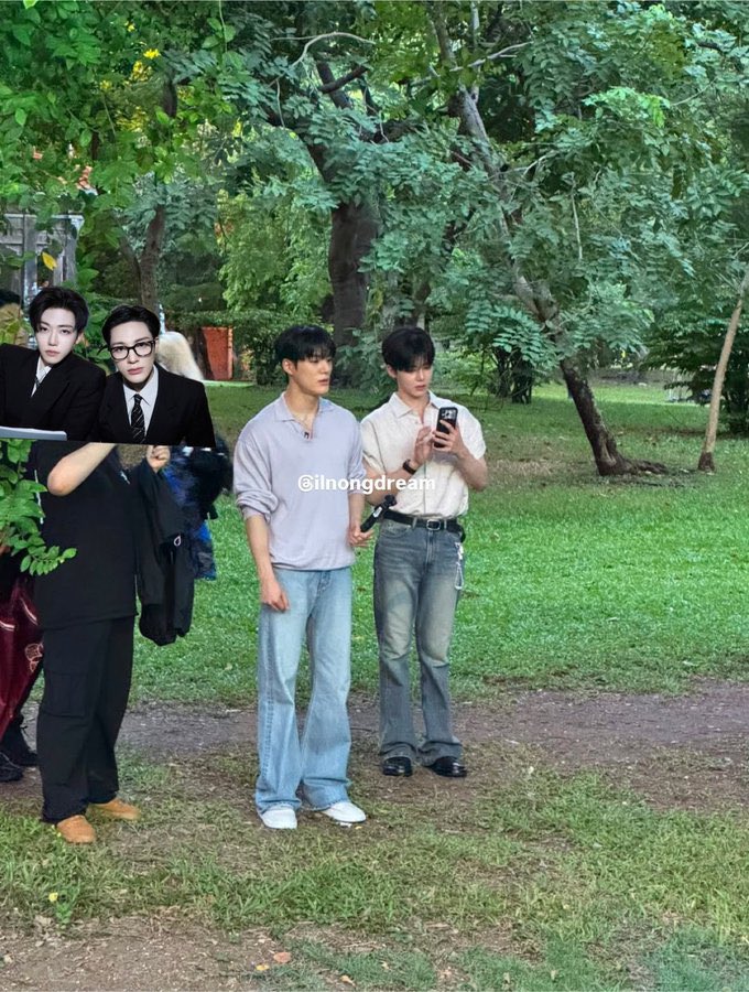 jaeminners's tweet photo. kalau ada yang bilang jeno sama jaemin lagi di danau ui depok juga aku percaya https://t.co/Dai4SdIhGc
