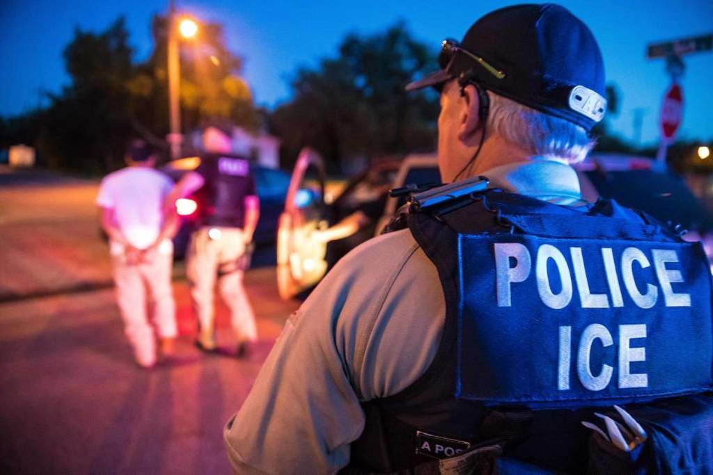 gadgetreview's tweet photo. ICE Collected Almost 1 Million DNA Profiles in 2025 – Including Toddlers https://t.co/iuipzhvCzo https://t.co/v2LIUhMMo3