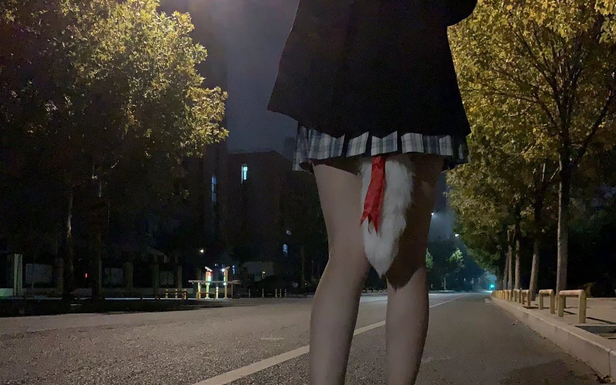 shm9808's tweet photo. 越来越喜欢尾巴了，肛门充盈的感觉很奇妙，时刻都要夹紧屁眼，不然总感觉要掉出来。 https://t.co/glqmy0MTYS