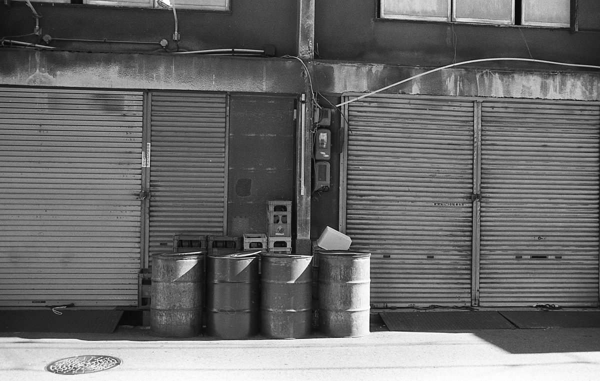 KkmmmGurkha's tweet photo. 光あふれる朝
Canon T90 (TANK)
New FD 24-35mm F3.5L
FOMAPAN 100
COMPARD R09One shot(Rodinal)22°9分
#自家現像 #写真 #photography #フィルム #LABBOX https://t.co/bj91PWHxuL