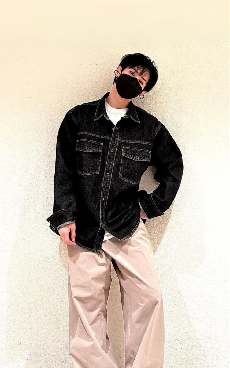 Rose_wood890's tweet photo. 이성만 꼬이는 바이              동성만 꼬이는 헤테로 https://t.co/Smx0TKTz00